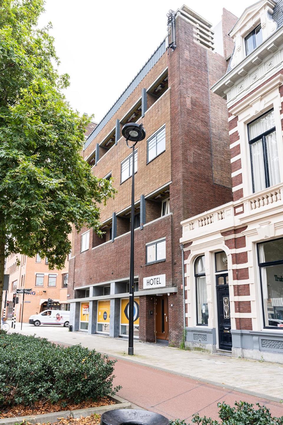 Apartment New Bed And Coffee On Hotspot Location, Fast Wifi *